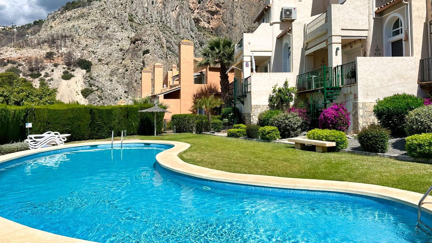 3 soveværelse Byhus til salg i Altea med swimmingpool garage - € 365.000 (Ref: 8966695)