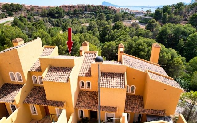 3 bedroom Townhouse for sale in Altea with pool garage - € 365,000 (Ref: 8966695)