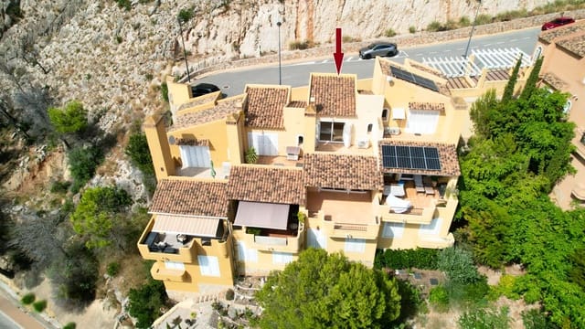 3 bedroom Townhouse for sale in Altea with pool garage - € 365,000 (Ref: 8966695)