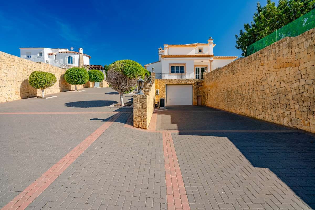 6 chambre Villa/Maison à vendre à Calpe / Calp avec piscine - 3 150 000 € (Ref: 8966715)