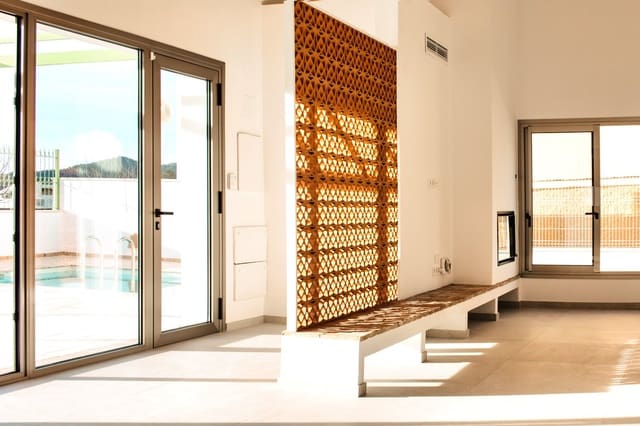 3 bedroom Villa for sale in Orxeta - € 635,000 (Ref: 8966722)