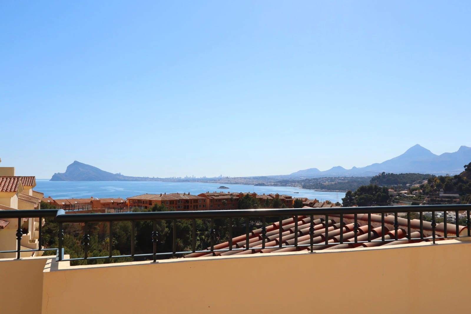 2 soverom Penthouse til salgs i Altea med svømmebasseng garasje - € 495 000 (Ref: 8998064)