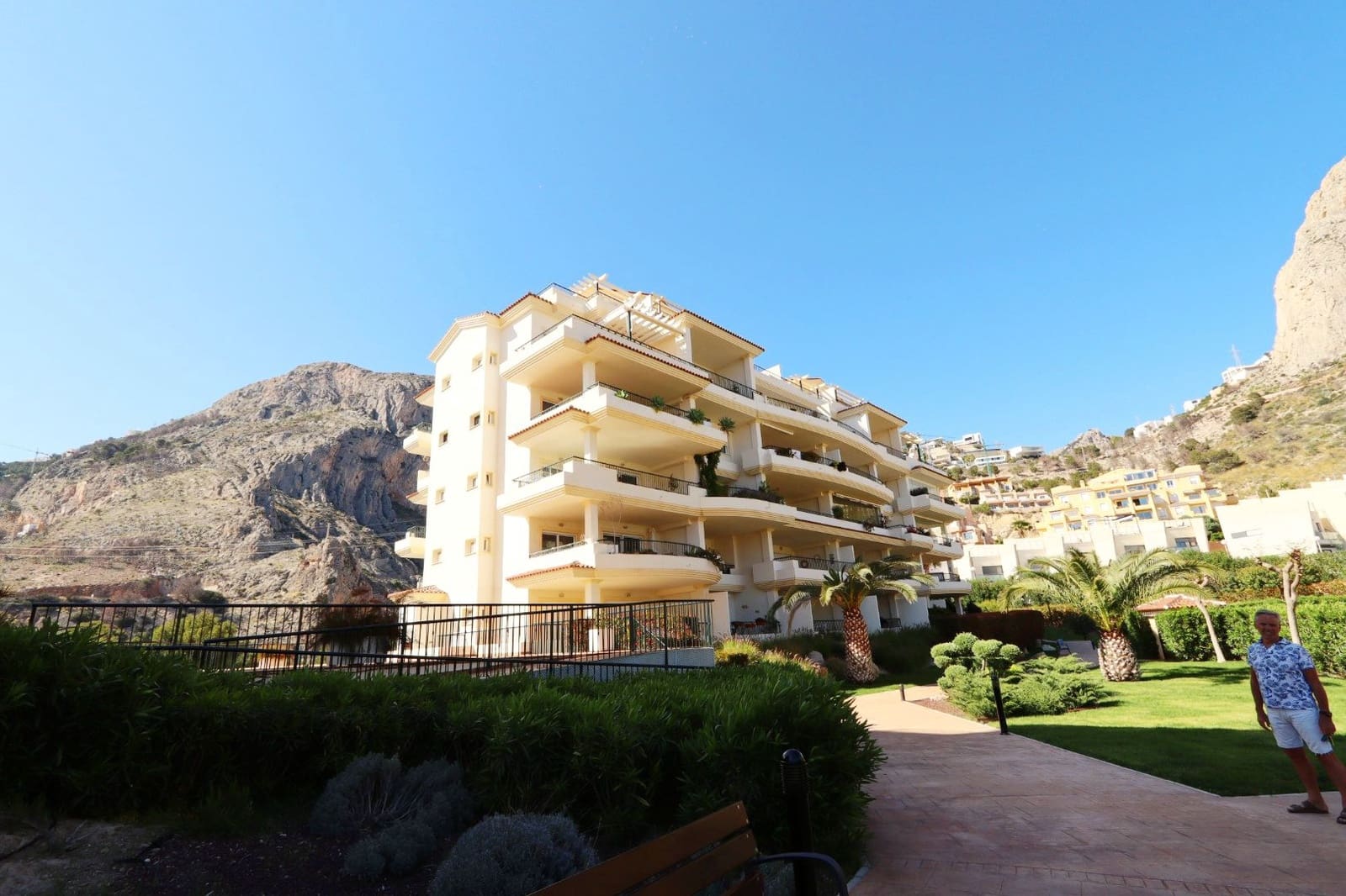 2 soverom Penthouse til salgs i Altea med svømmebasseng garasje - € 495 000 (Ref: 8998064)