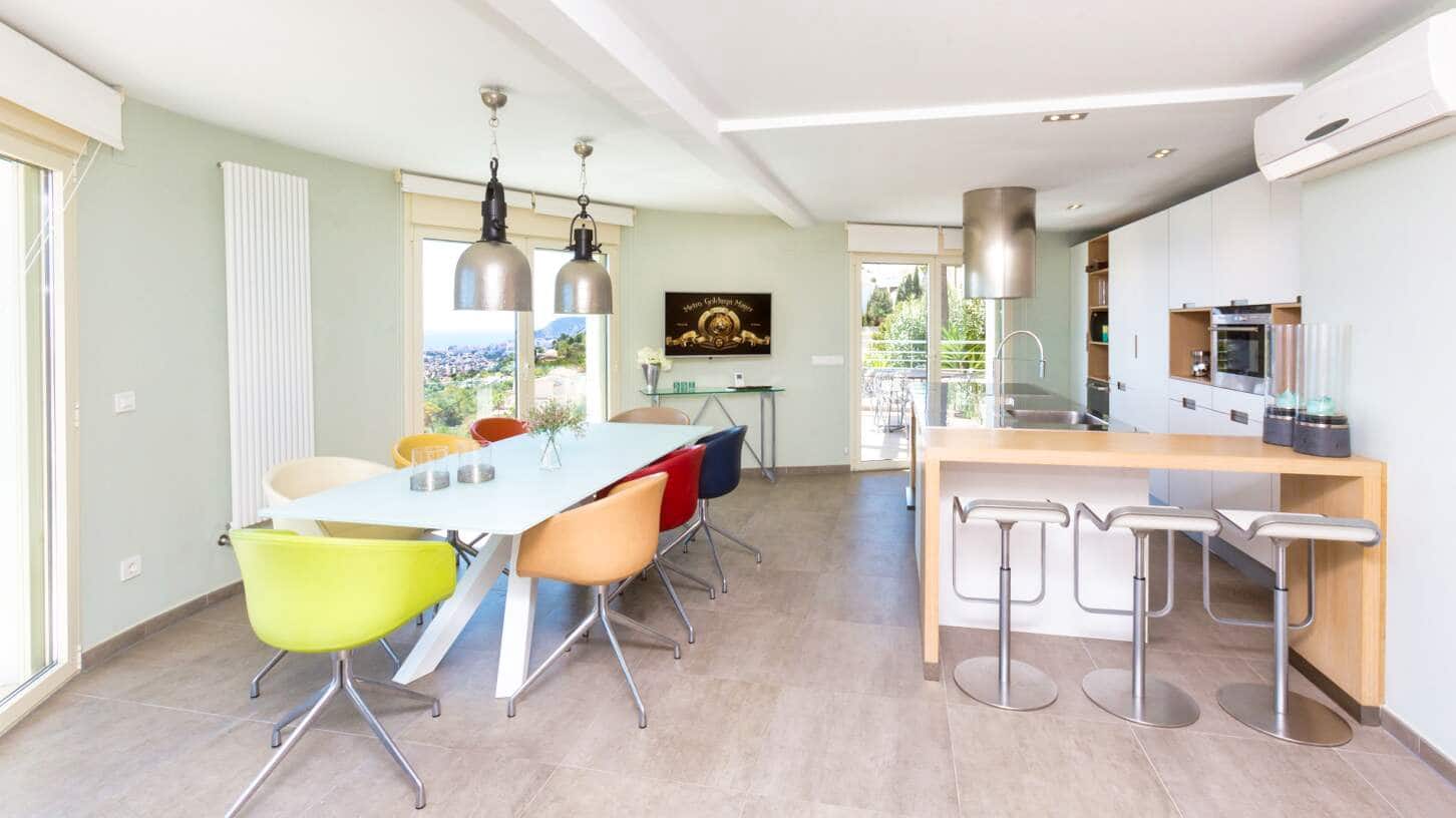 4 bedroom Villa for sale in Benissa with pool garage - € 1,750,000 (Ref: 9000344)