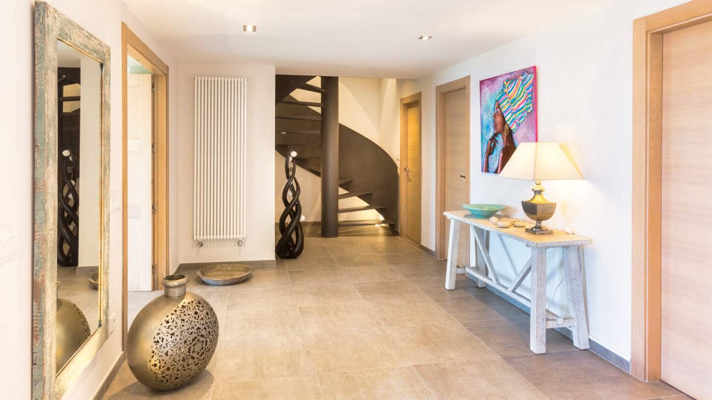 4 bedroom Villa for sale in Benissa with pool garage - € 1,750,000 (Ref: 9000344)