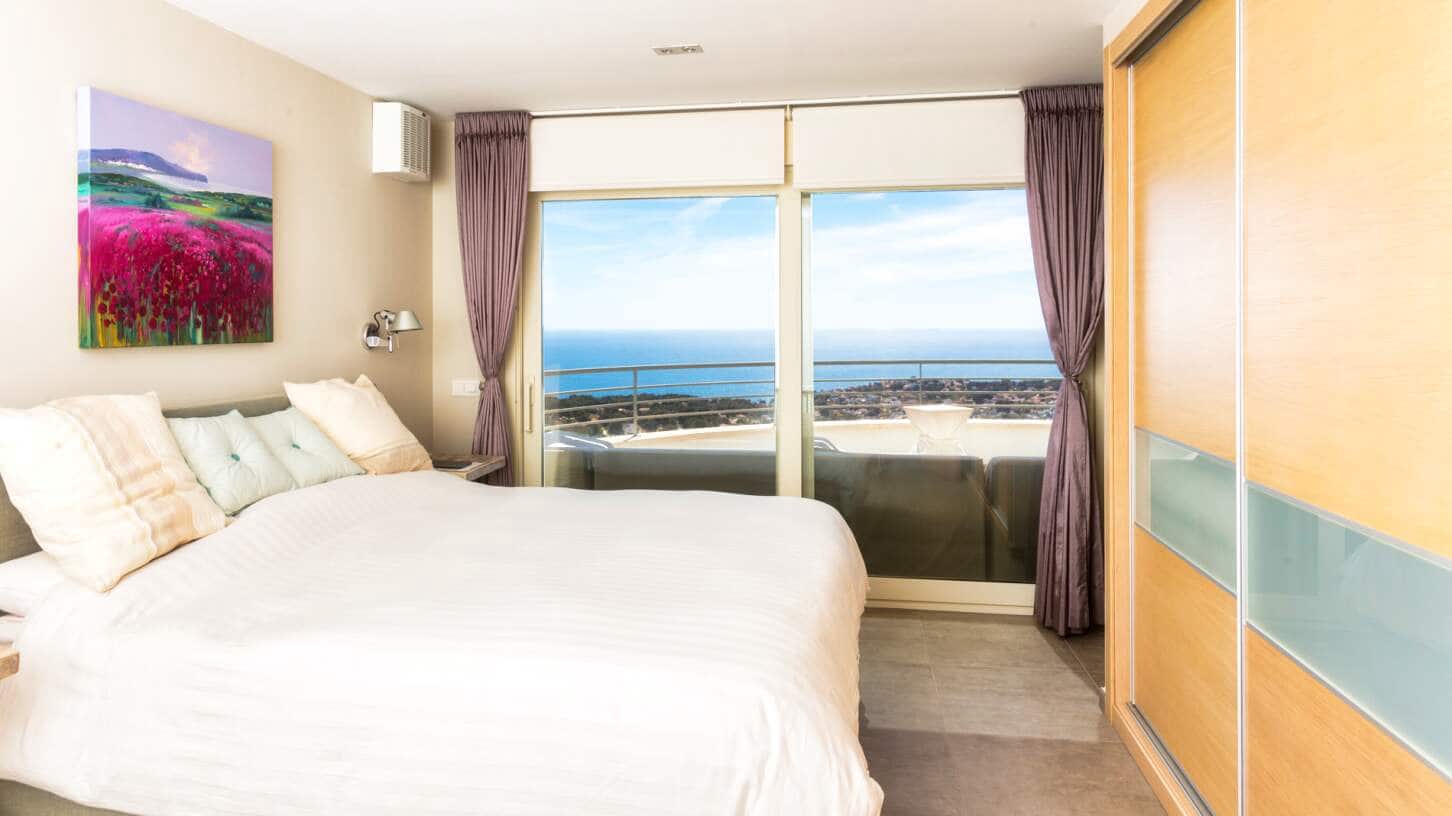 4 bedroom Villa for sale in Benissa with pool garage - € 1,750,000 (Ref: 9000344)