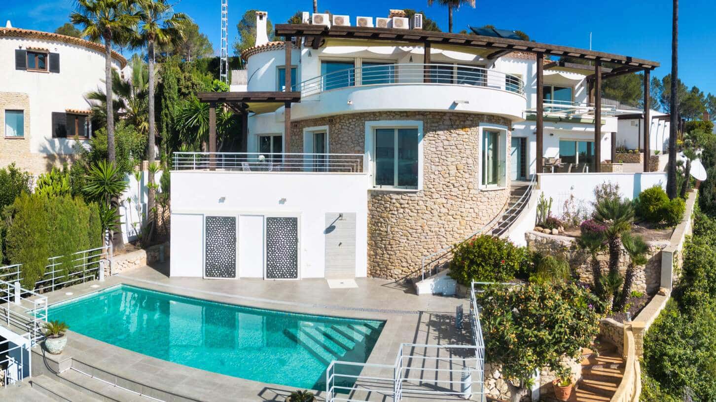 4 bedroom Villa for sale in Benissa with pool garage - € 1,750,000 (Ref: 9000344)