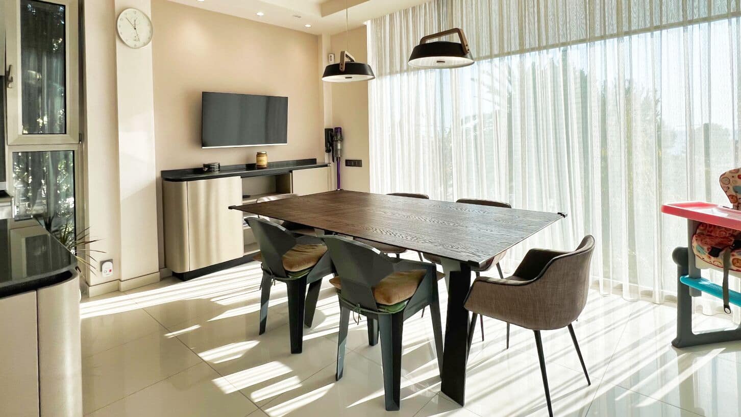 5 bedroom Villa for sale in Calpe / Calp with pool garage - € 1,980,000 (Ref: 9003153)