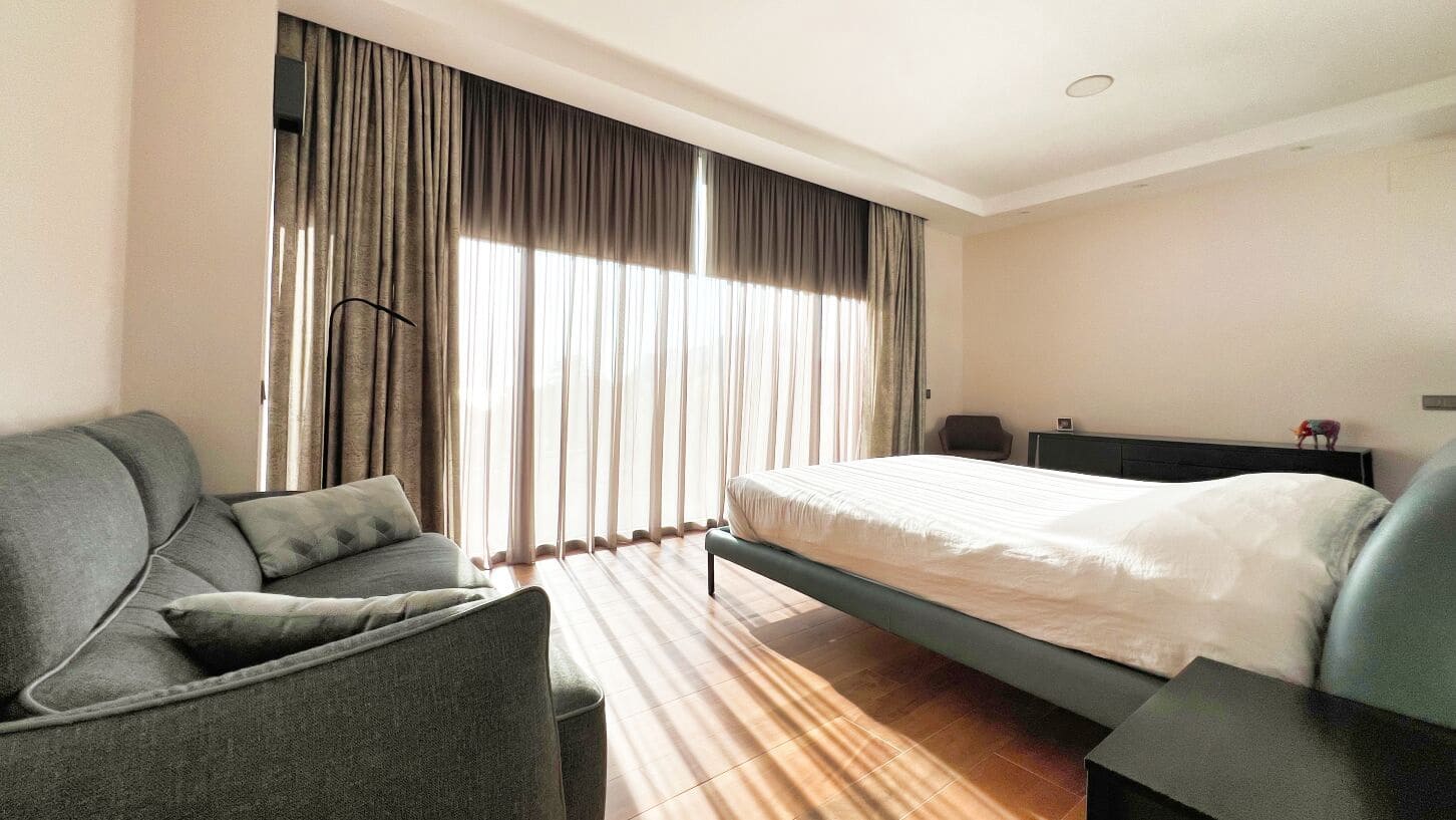 5 bedroom Villa for sale in Calpe / Calp with pool garage - € 1,980,000 (Ref: 9003153)