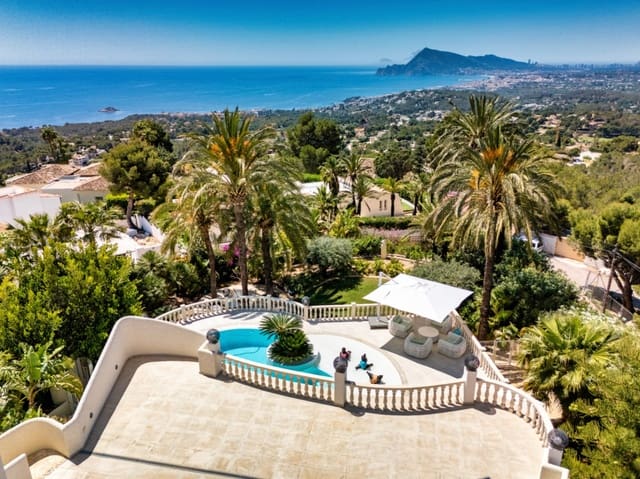 5 bedroom Villa for sale in Altea - € 1,975,000 (Ref: 9003154)