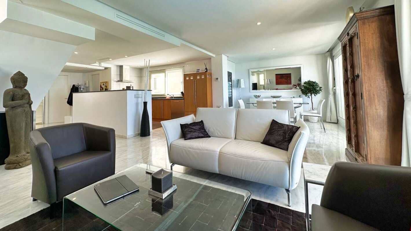 2 soveværelse Penthouse til salg i Altea med swimmingpool garage - € 795.000 (Ref: 9003157)