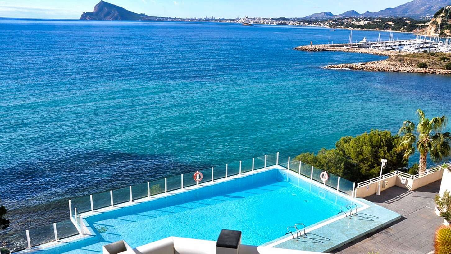 2 soveværelse Penthouse til salg i Altea med swimmingpool garage - € 795.000 (Ref: 9003157)