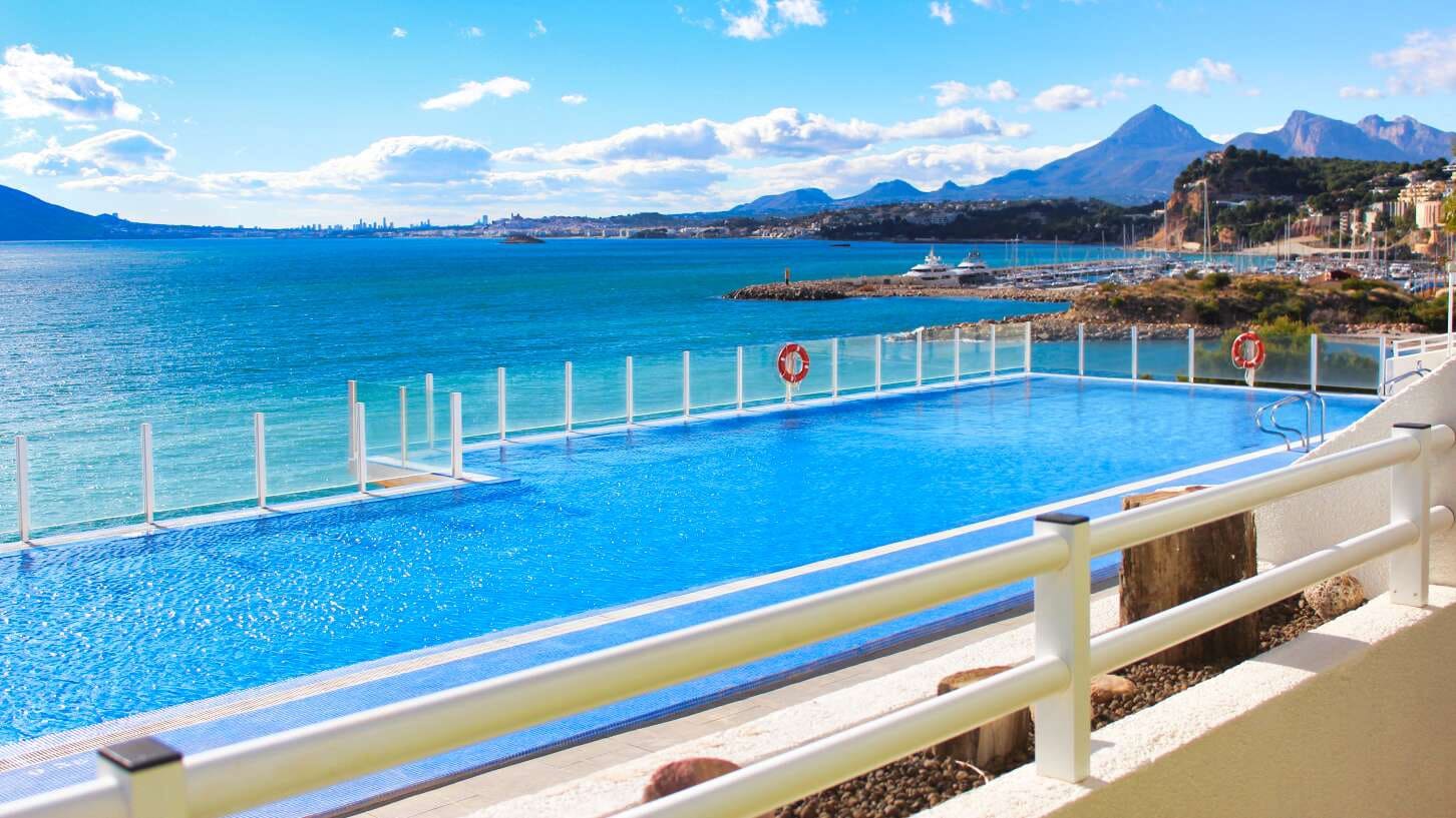 2 soveværelse Penthouse til salg i Altea med swimmingpool garage - € 795.000 (Ref: 9003157)