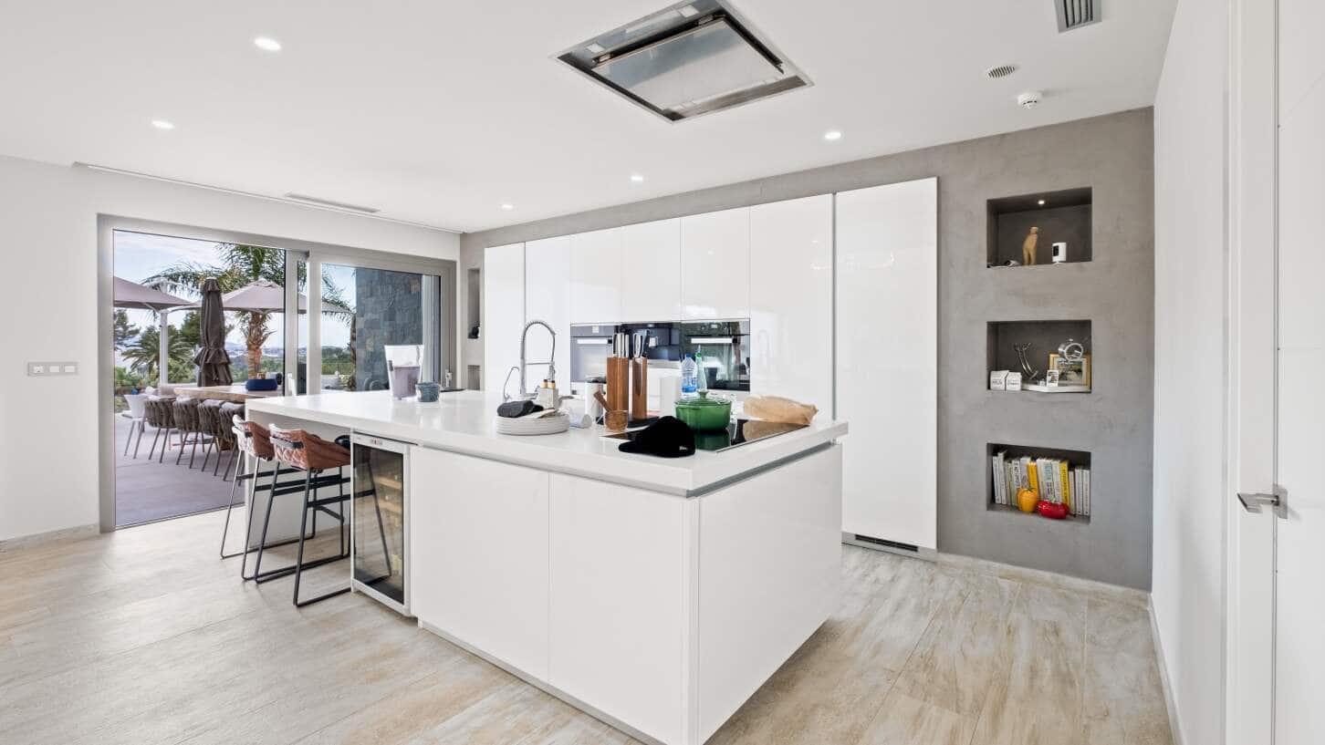 5 soveværelse Villa til salg i Altea med swimmingpool garage - € 1.395.000 (Ref: 9003159)