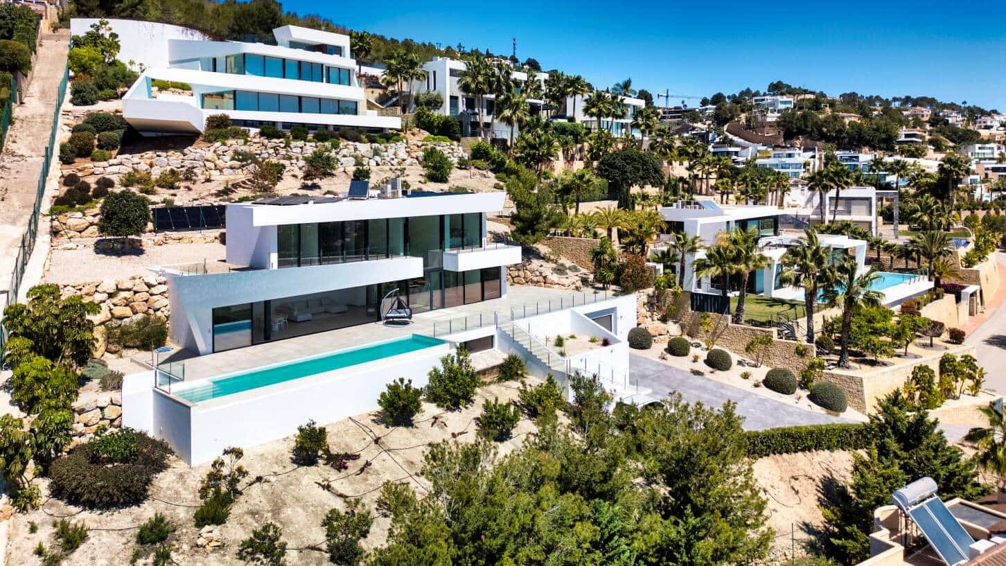 4 soveværelse Villa til salg i Benissa med swimmingpool garage - € 2.900.000 (Ref: 9003160)