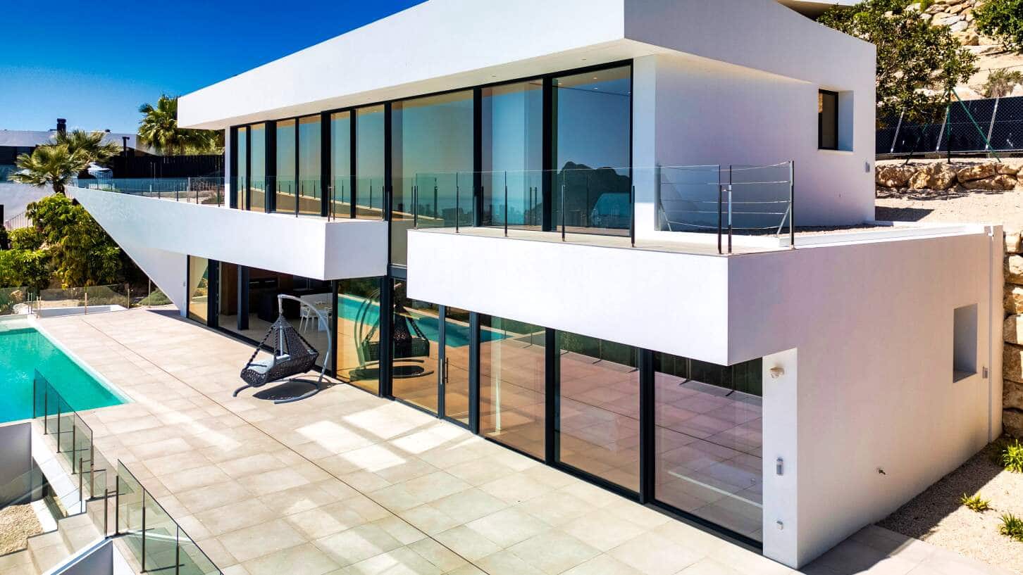 4 soveværelse Villa til salg i Benissa med swimmingpool garage - € 2.900.000 (Ref: 9003160)