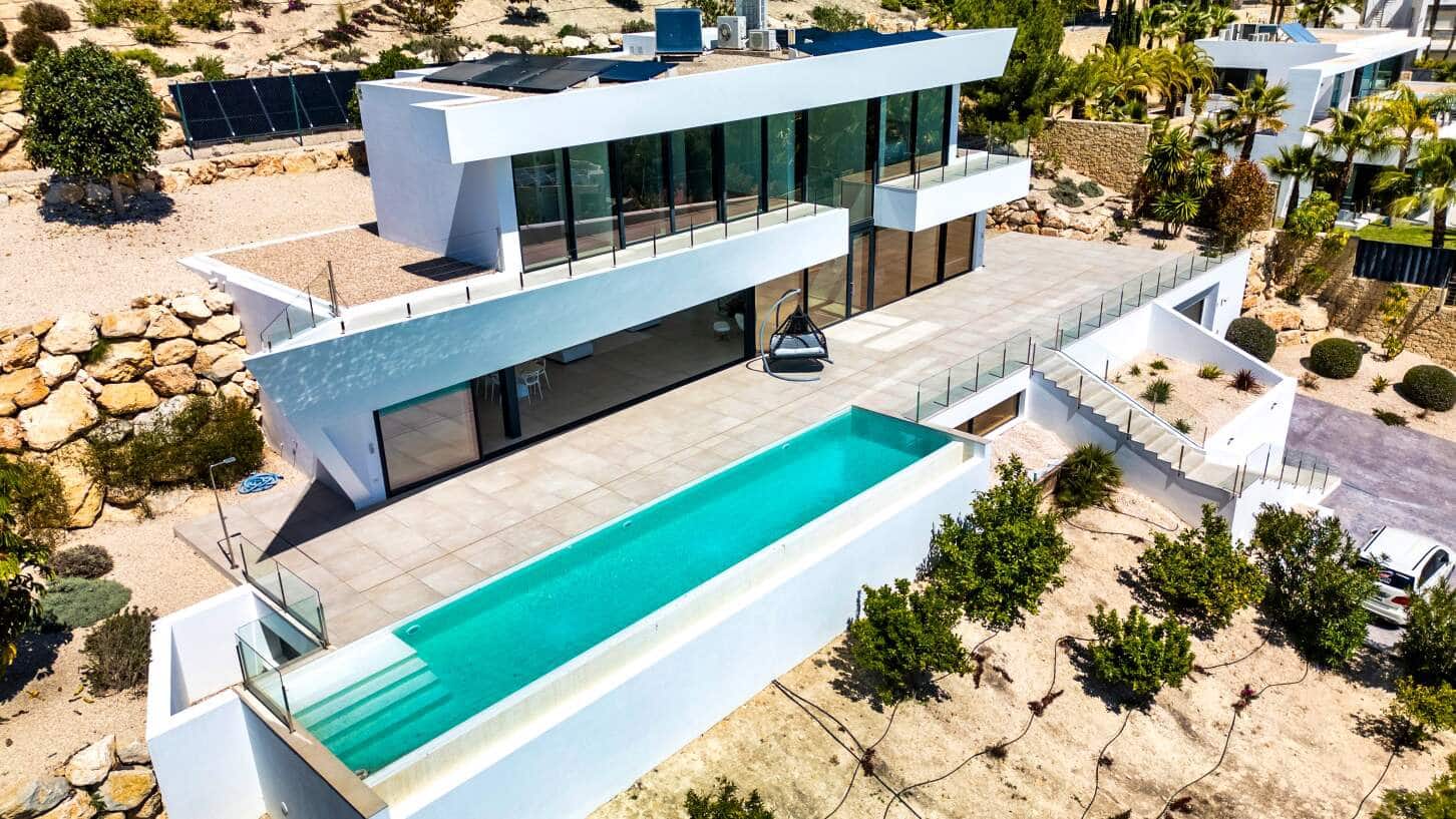 4 soveværelse Villa til salg i Benissa med swimmingpool garage - € 2.900.000 (Ref: 9003160)