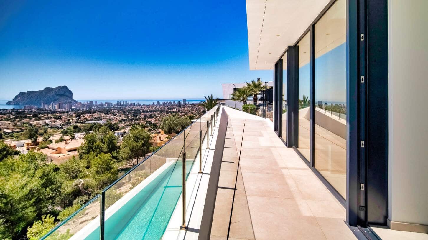 4 soveværelse Villa til salg i Benissa med swimmingpool garage - € 2.900.000 (Ref: 9003160)