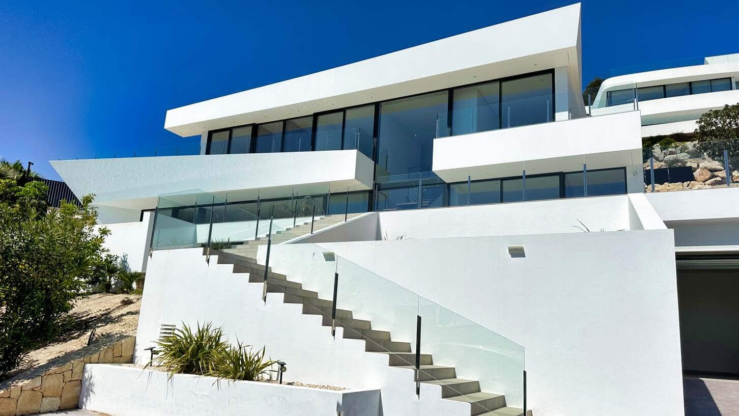 4 soveværelse Villa til salg i Benissa med swimmingpool garage - € 2.900.000 (Ref: 9003160)