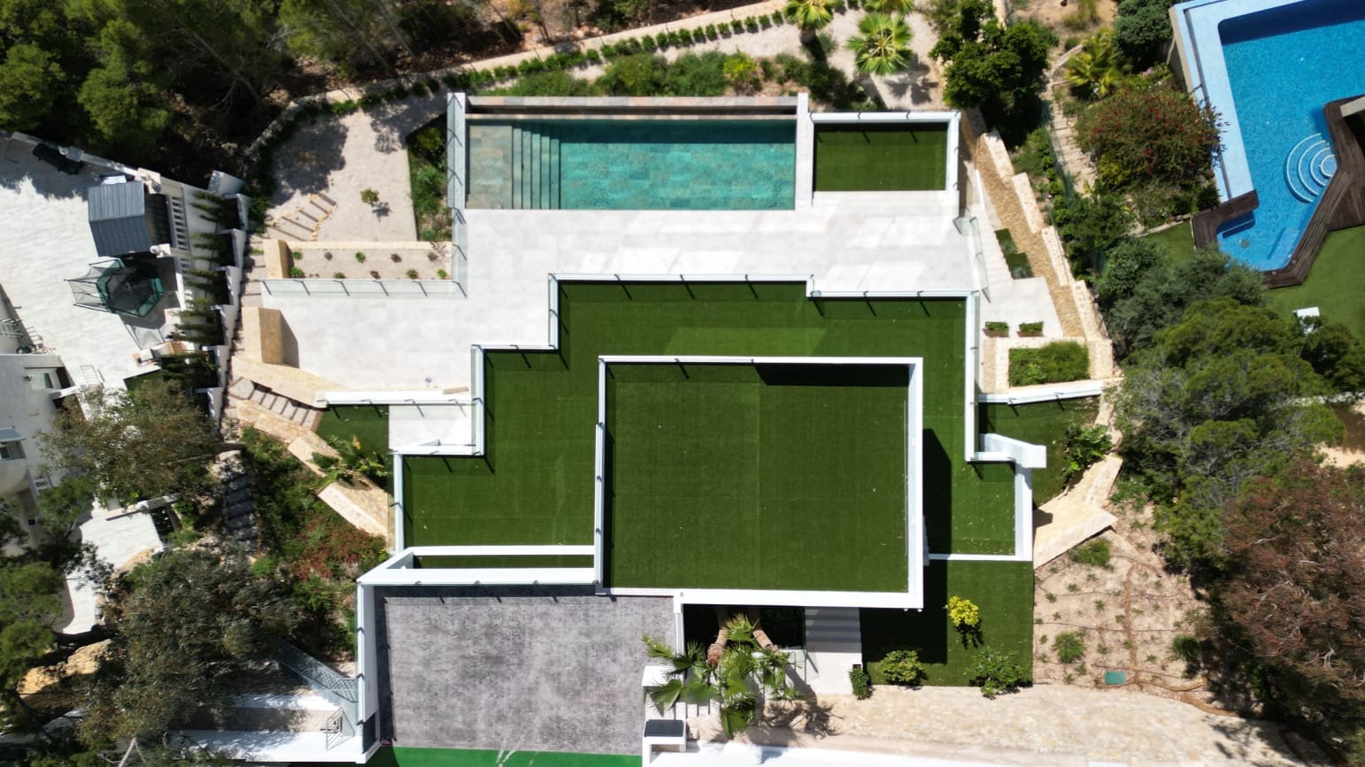 5 bedroom Villa for sale in Altea with pool garage - € 2,500,000 (Ref: 9003165)