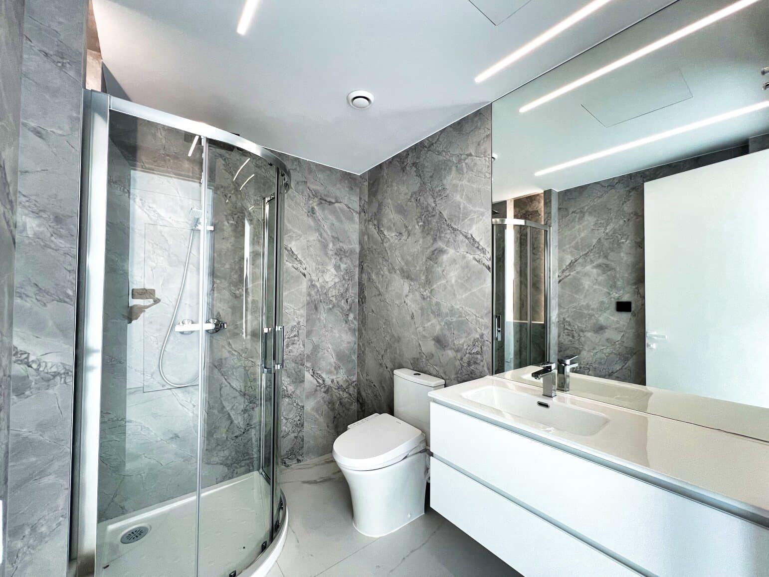 5 bedroom Villa for sale in Altea with pool garage - € 2,500,000 (Ref: 9003165)