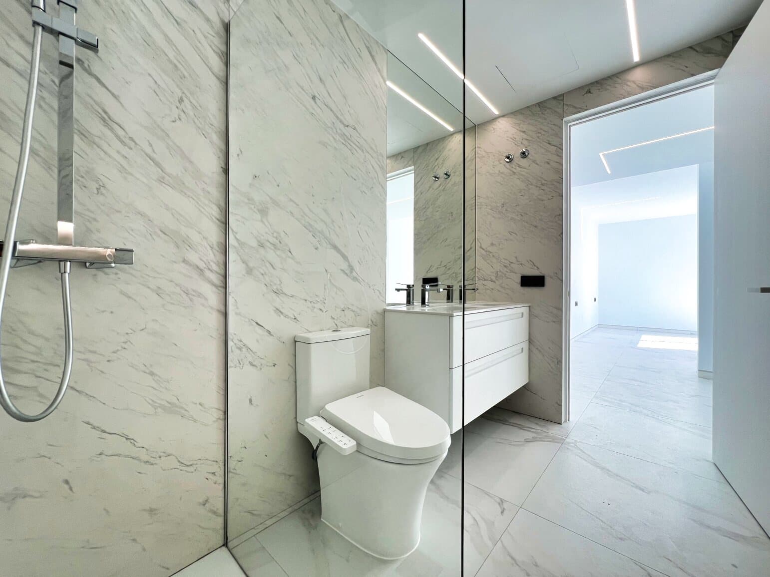 5 bedroom Villa for sale in Altea with pool garage - € 2,500,000 (Ref: 9003165)