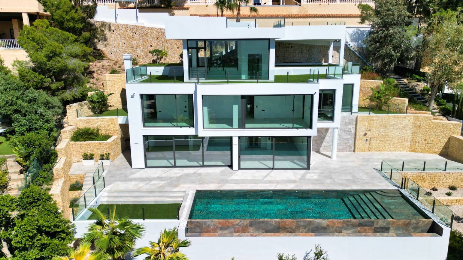 5 bedroom Villa for sale in Altea with pool garage - € 2,500,000 (Ref: 9003165)