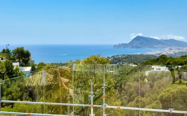 4 sypialnia Willa na sprzedaż w Altea z basenem garażem - 2 250 000 € (Ref: 9003166)