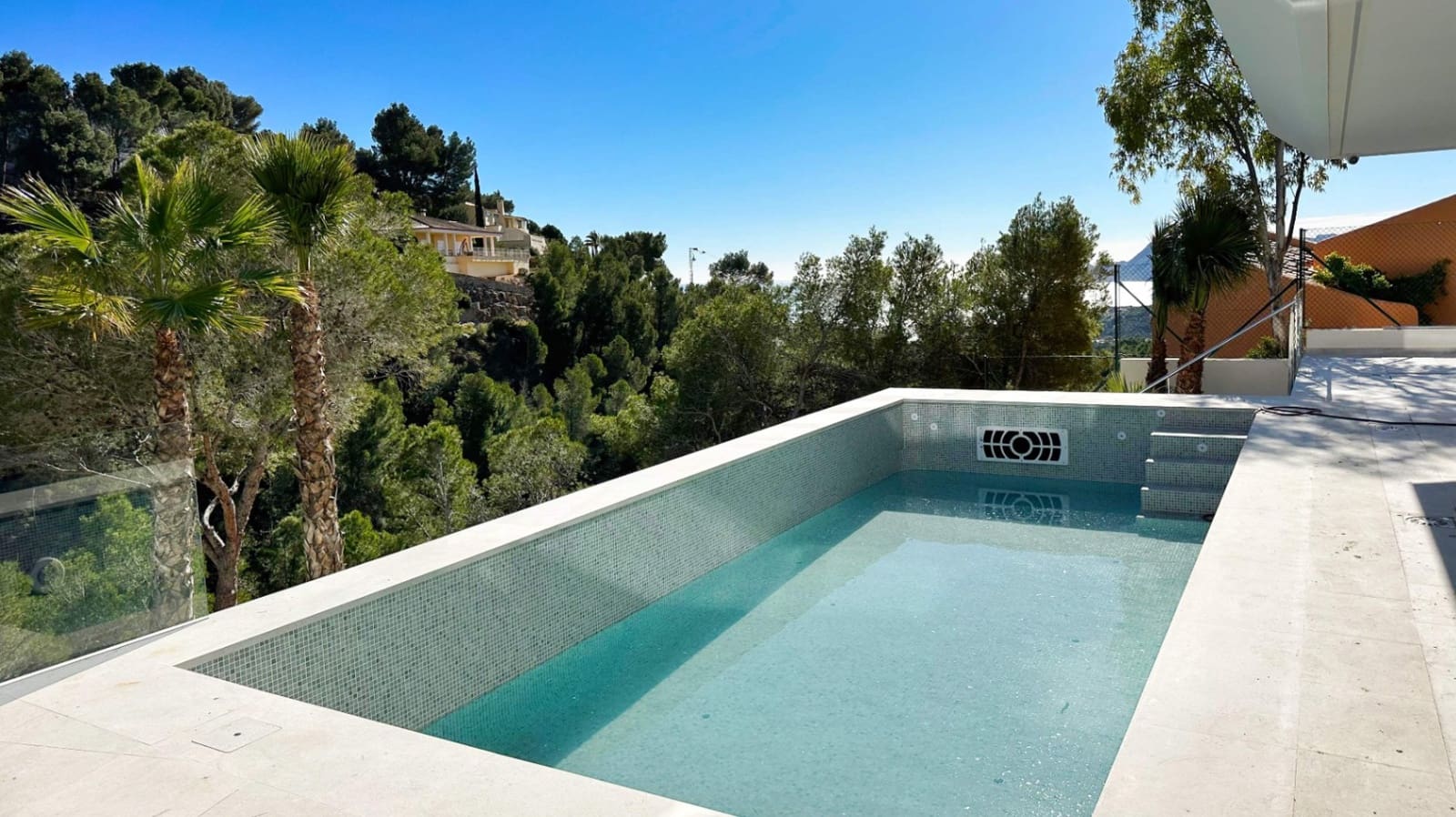 4 quarto Moradia para venda em Altea com piscina garagem - 2 250 000 € (Ref: 9003166)