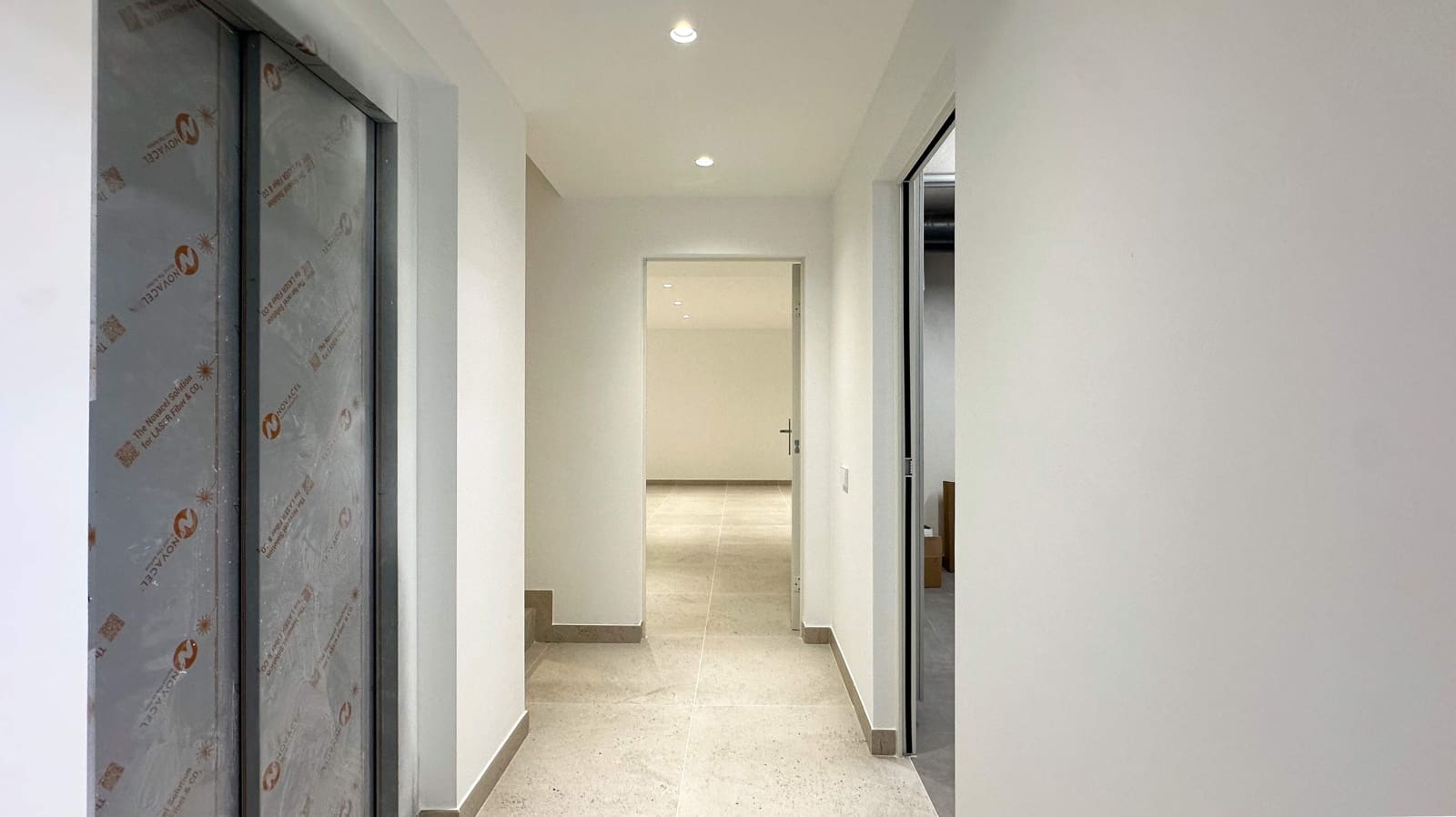 4 bedroom Villa for sale in Altea with pool garage - € 2,250,000 (Ref: 9003166)