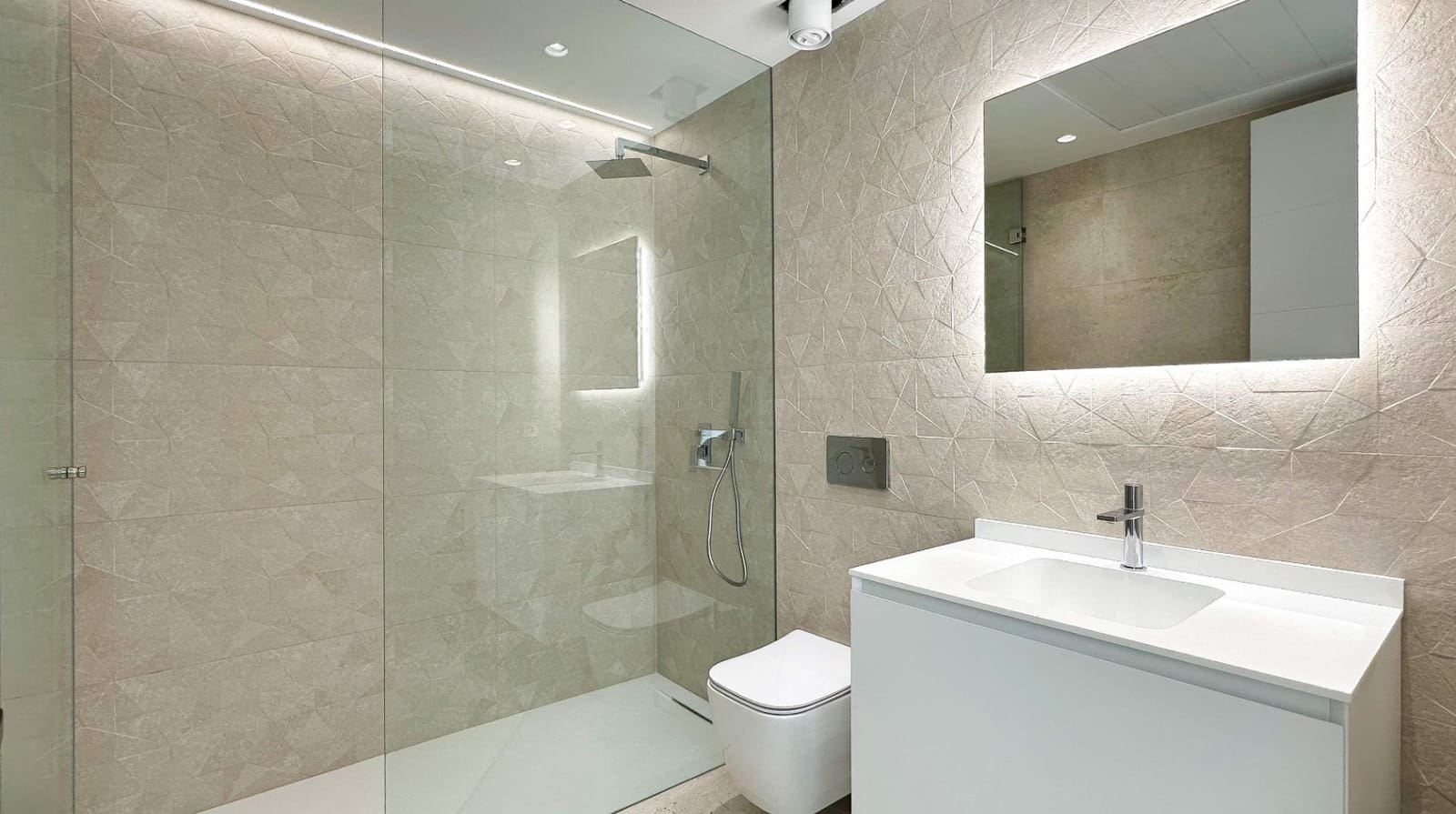 4 bedroom Villa for sale in Altea with pool garage - € 2,250,000 (Ref: 9003166)