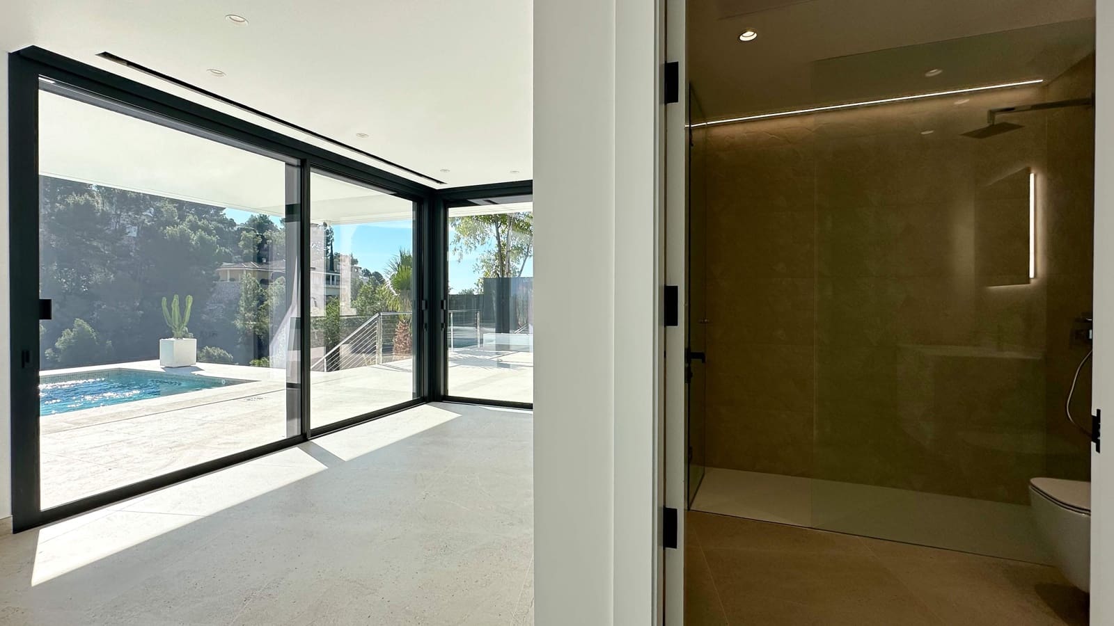 4 bedroom Villa for sale in Altea with pool garage - € 2,250,000 (Ref: 9003166)