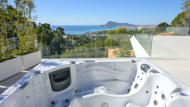 Chalet de 4 habitaciones en Altea en venta con piscina garaje - 2.250.000 € (Ref: 9003166)