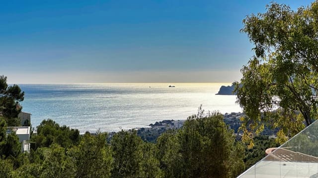 Chalet de 4 habitaciones en Altea en venta con piscina garaje - 2.250.000 € (Ref: 9003166)