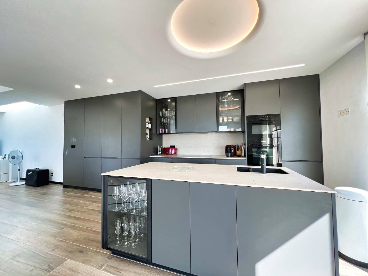 3 bedroom Villa for sale in Altea with pool garage - € 1,750,000 (Ref: 9003169)