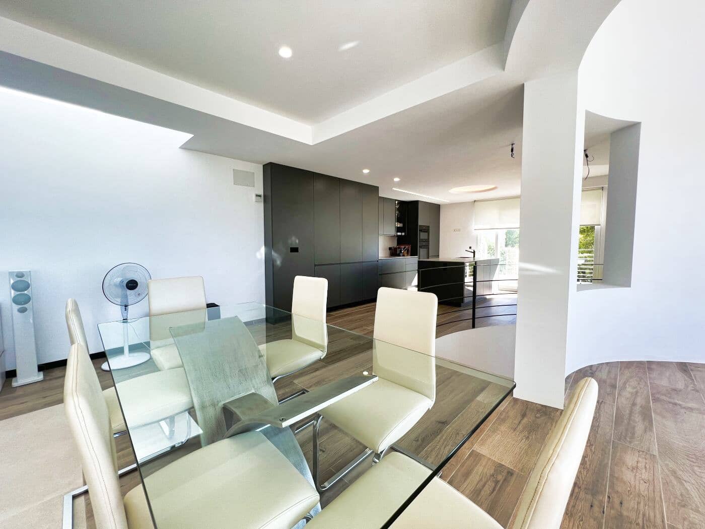 3 bedroom Villa for sale in Altea with pool garage - € 1,750,000 (Ref: 9003169)