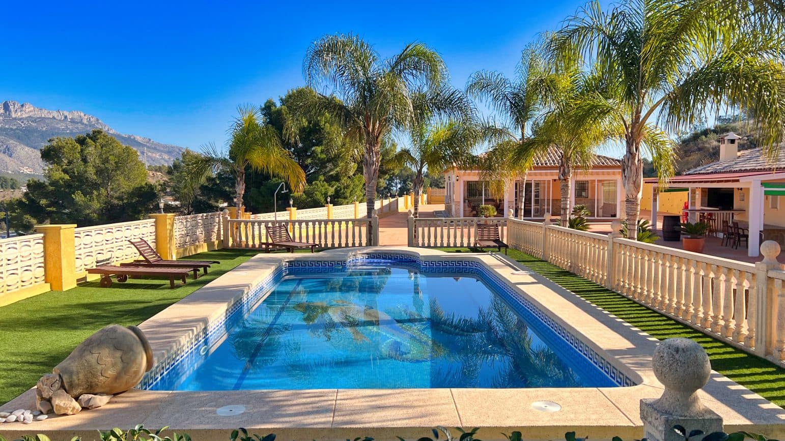 4 soveværelse Finca/Landehus til salg i La Nucia med garage - € 1.500.000 (Ref: 9003171)