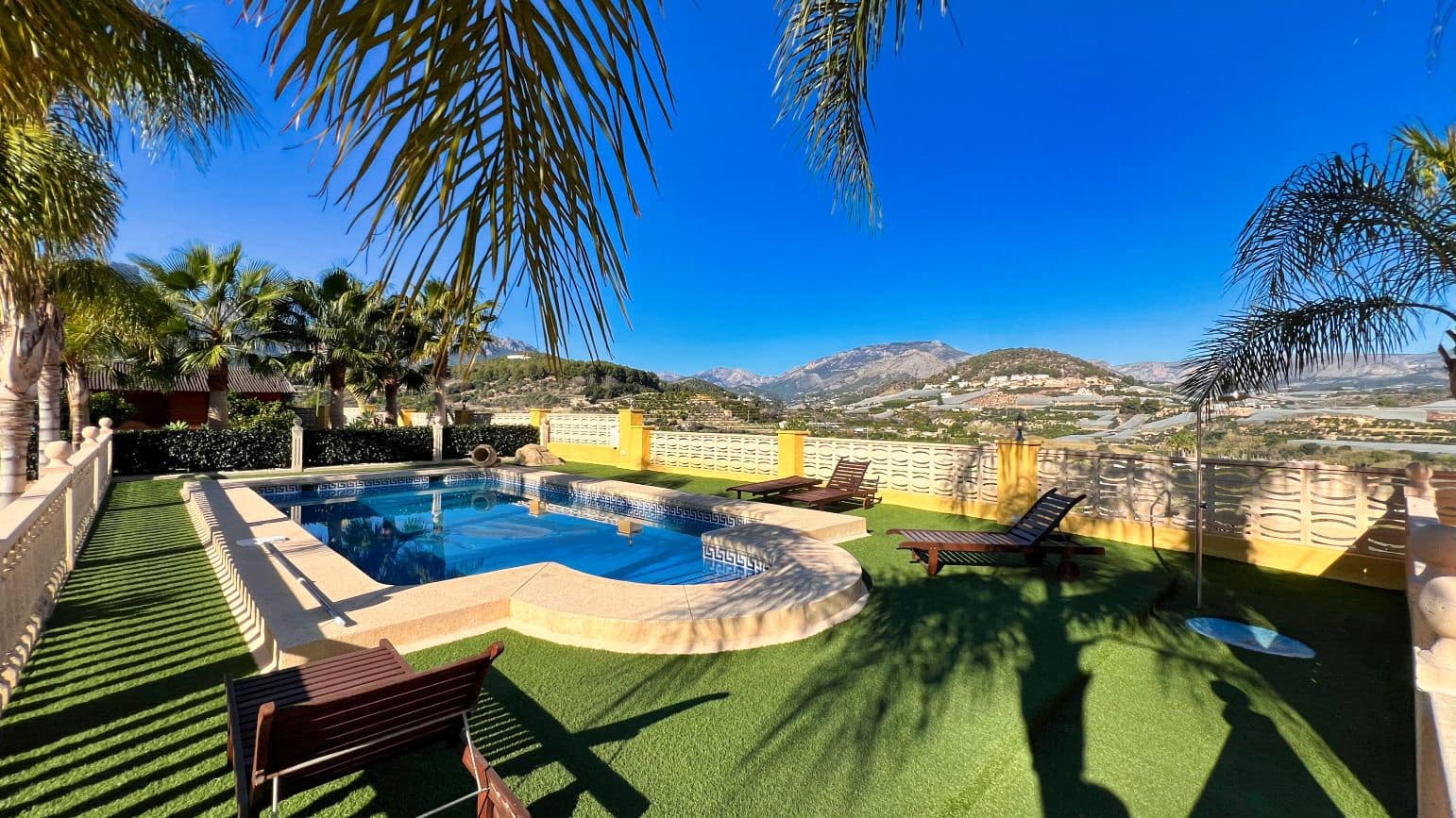 4 soveværelse Finca/Landehus til salg i La Nucia med garage - € 1.500.000 (Ref: 9003171)