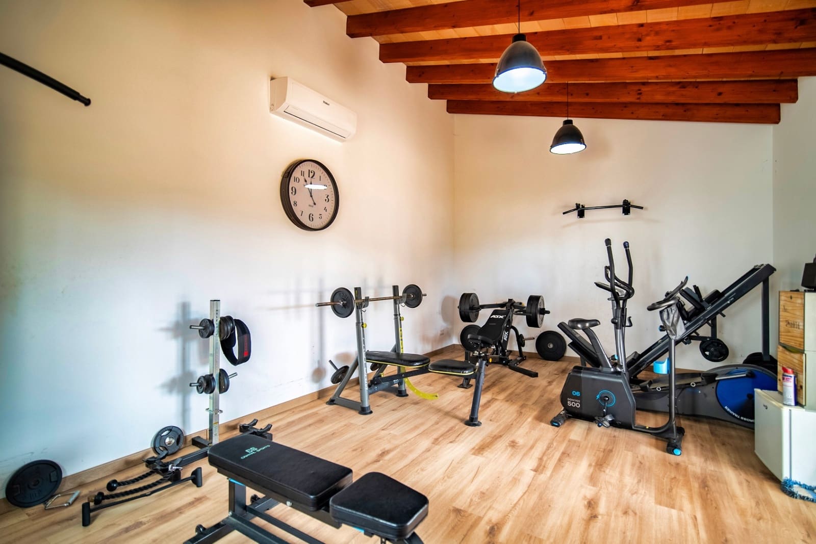 5 bedroom Finca/Country House for sale in Alfaz del Pi / L'Alfas del Pi with pool garage - € 1,495,000 (Ref: 9003176)