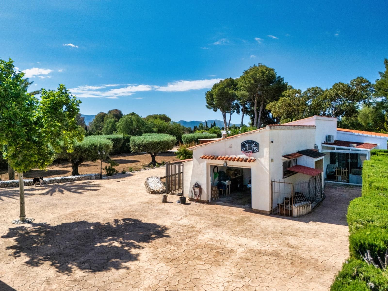 5 bedroom Finca/Country House for sale in Alfaz del Pi / L'Alfas del Pi with pool garage - € 1,495,000 (Ref: 9003176)