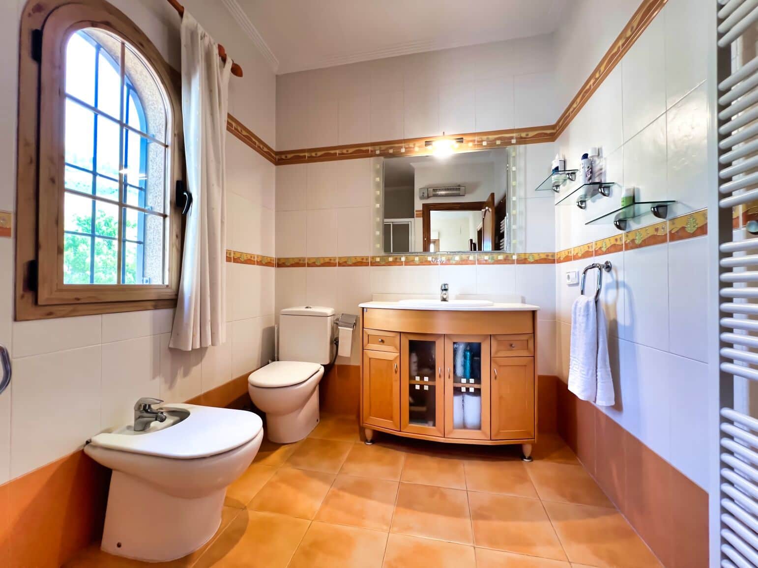 6 soveværelse Villa til salg i Alhama Springs med swimmingpool garage - € 1.800.000 (Ref: 9021899)