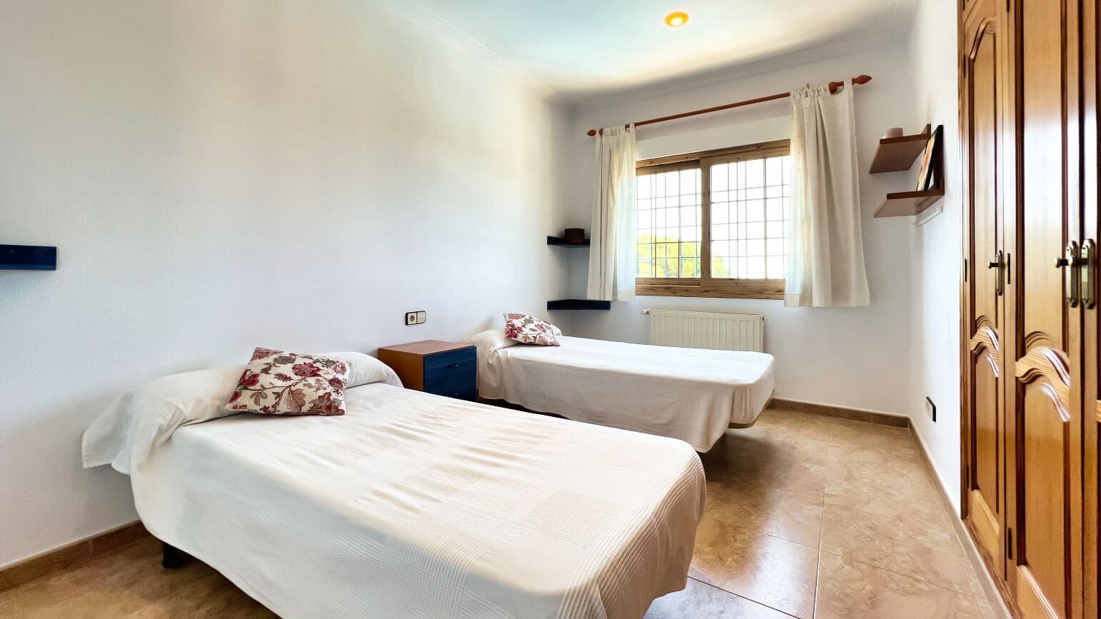 6 soveværelse Villa til salg i Alhama Springs med swimmingpool garage - € 1.800.000 (Ref: 9021899)