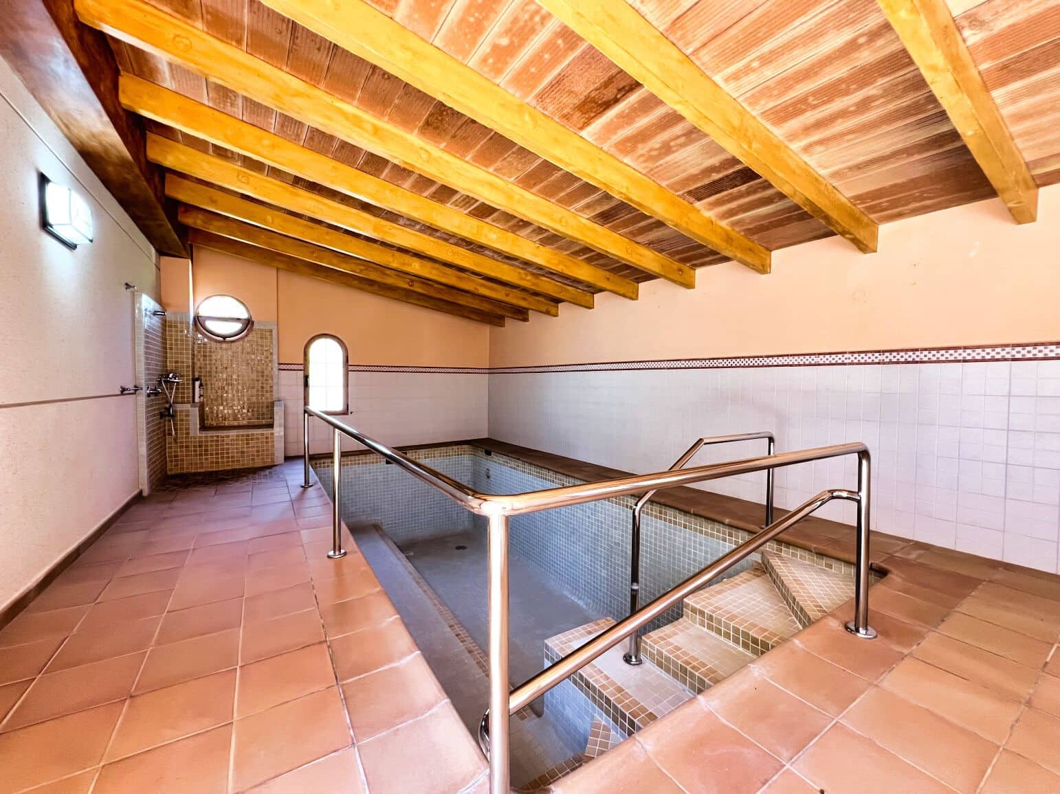 6 soveværelse Villa til salg i Alhama Springs med swimmingpool garage - € 1.800.000 (Ref: 9021899)