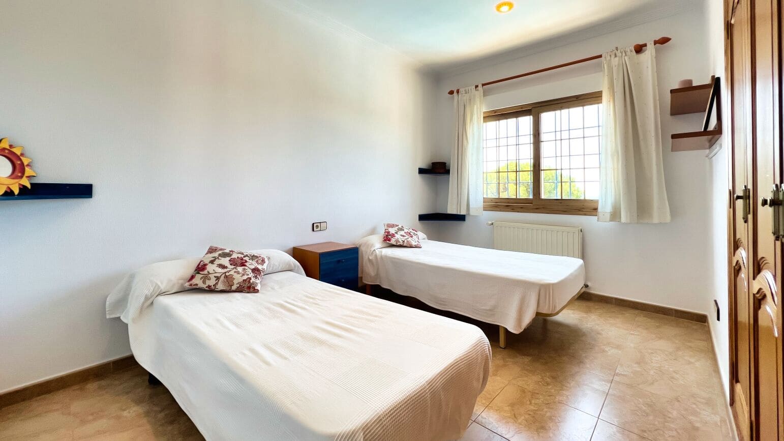 6 soveværelse Villa til salg i Alhama Springs med swimmingpool garage - € 1.800.000 (Ref: 9021899)