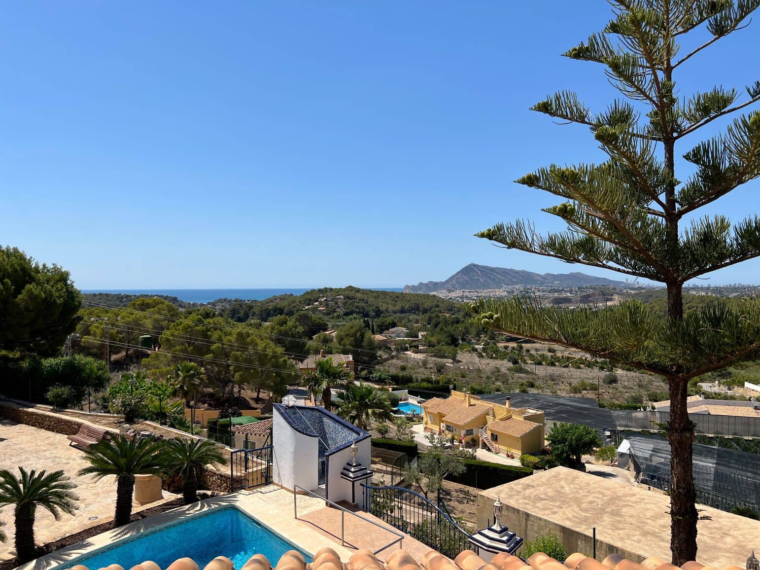 6 soveværelse Villa til salg i Alhama Springs med swimmingpool garage - € 1.800.000 (Ref: 9021899)