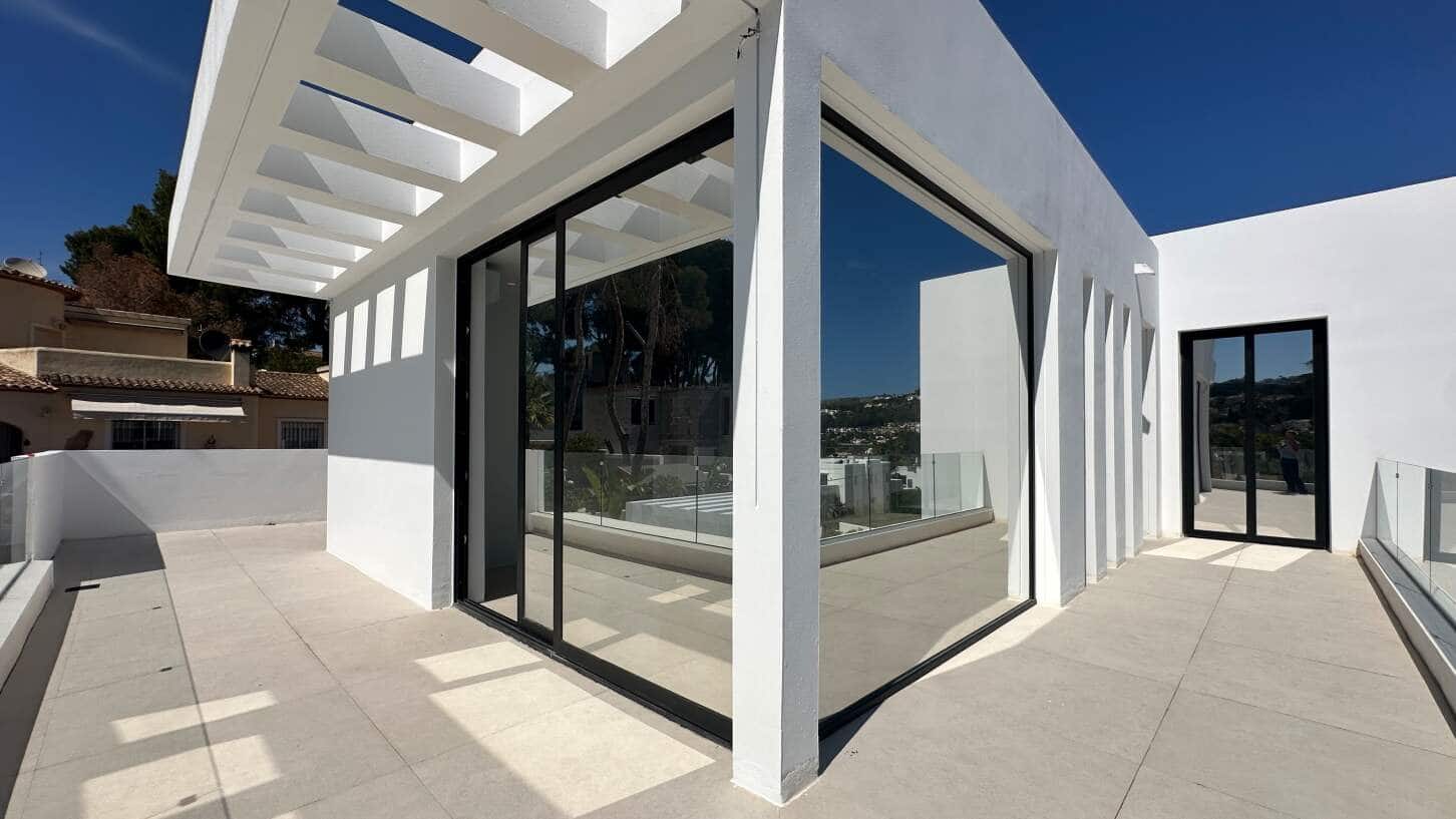 4 soveværelse Villa til salg i Moraira med swimmingpool garage - € 1.849.000 (Ref: 9022529)