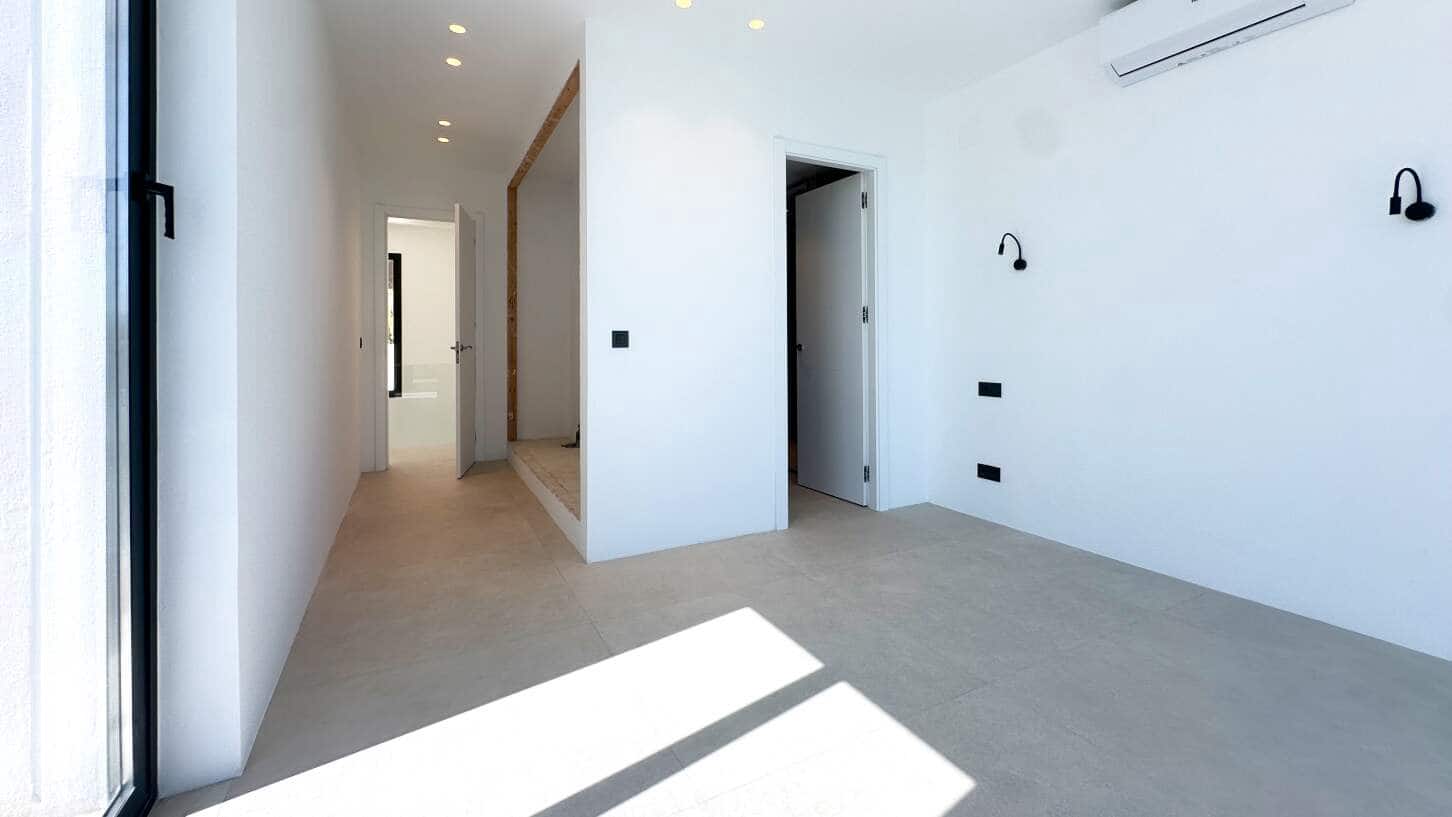 4 soveværelse Villa til salg i Moraira med swimmingpool garage - € 1.849.000 (Ref: 9022529)