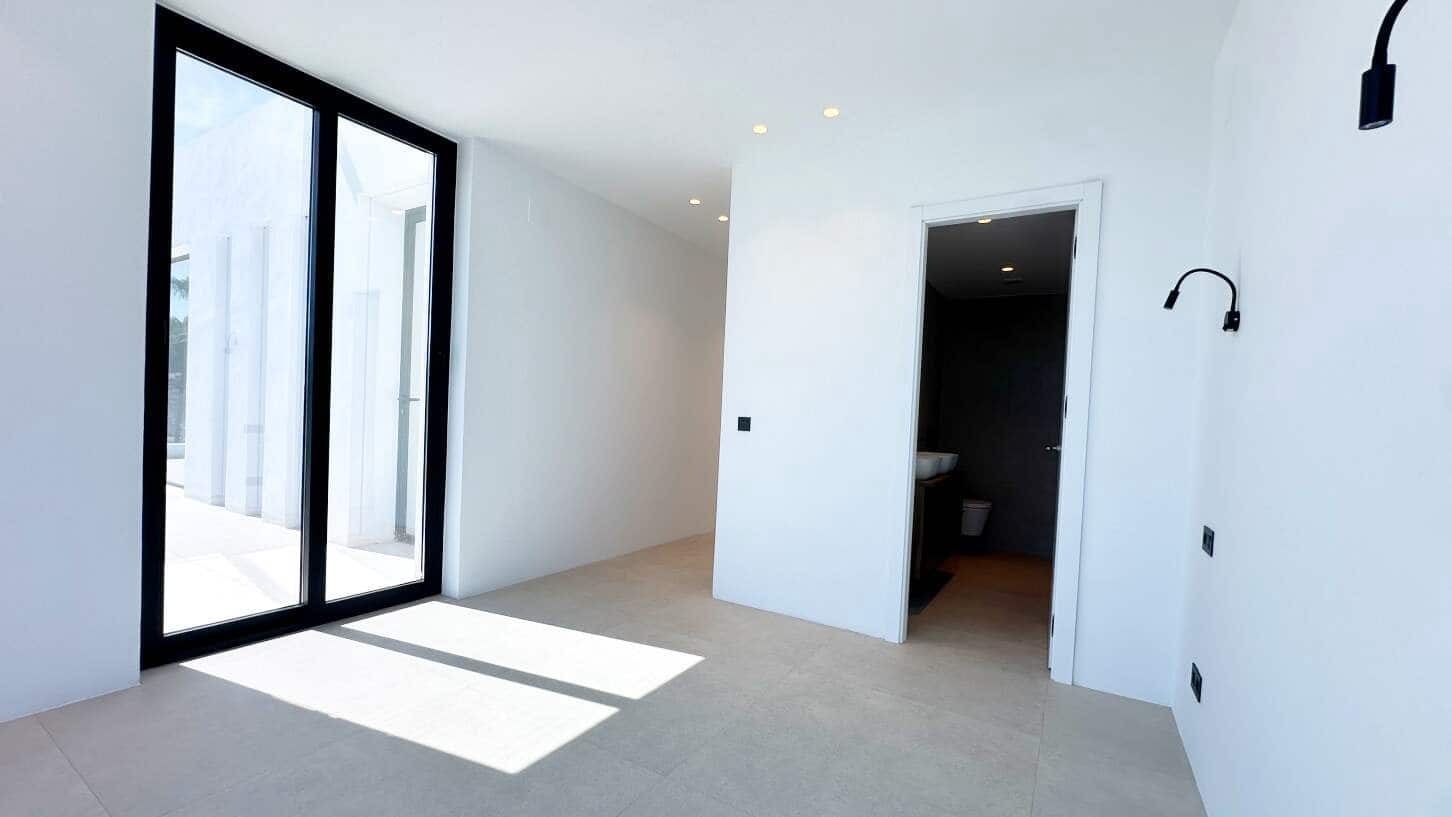 4 soveværelse Villa til salg i Moraira med swimmingpool garage - € 1.849.000 (Ref: 9022529)