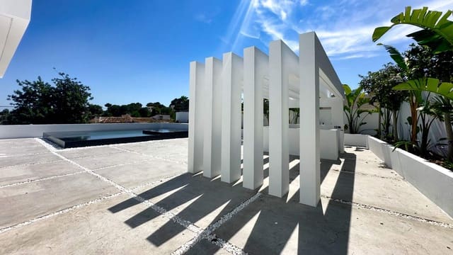 4 slaapkamer Villa te koop in Benimeit - Tabaira, Teulada-Moraira met zwembad garage - € 1.849.000 (Ref: 9022529)