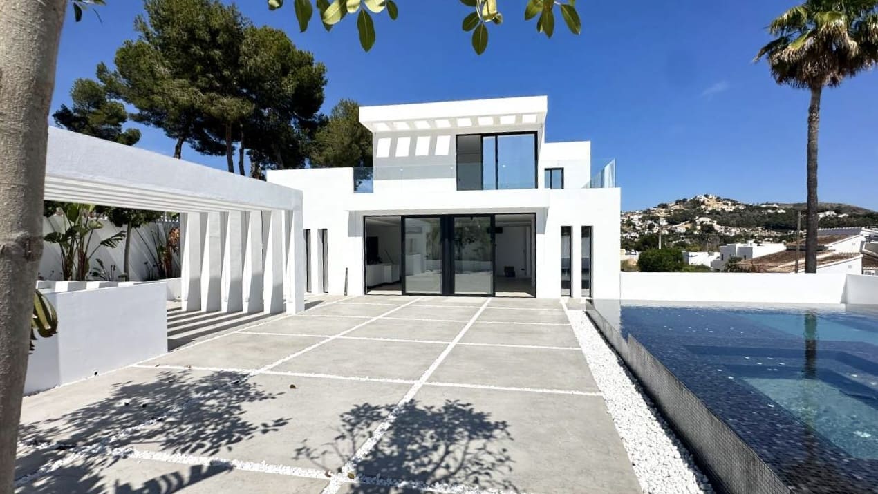 4 soveværelse Villa til salg i Moraira med swimmingpool garage - € 1.849.000 (Ref: 9022529)